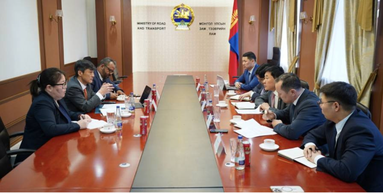 Улаанбаатар-Лүн чиглэлийн замыг өргөтгөхөд Дэлхийн банк хамтран ажиллахад бэлэн байна